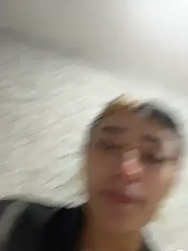 baby_akuma élő XXX-chatje