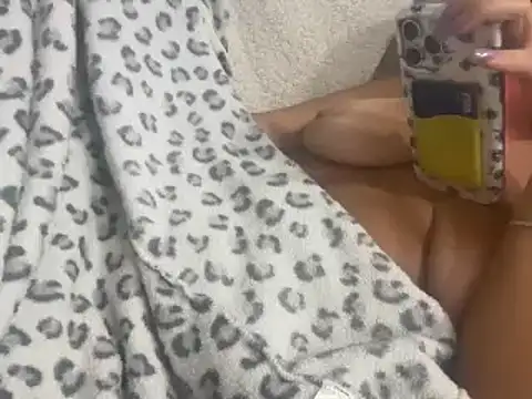 tbaexoxox élő XXX-chatje