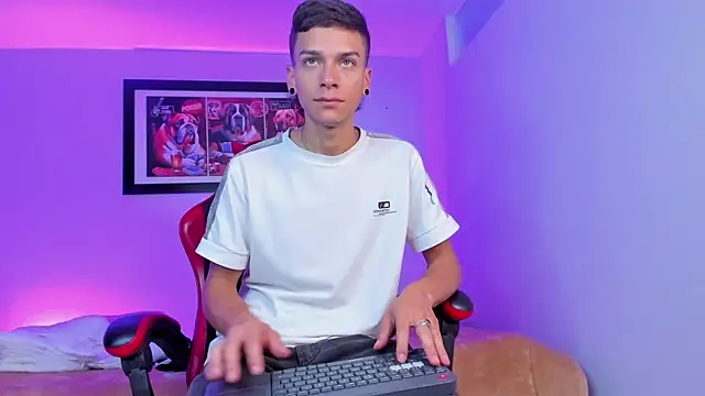 Webkamerová show Noahh_Saky