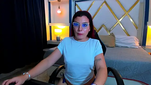 allison_mc লাইভ XXX চ্যাট