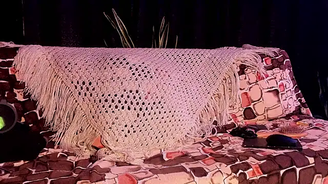 Онлайн чат XXX PervertedMissCloe