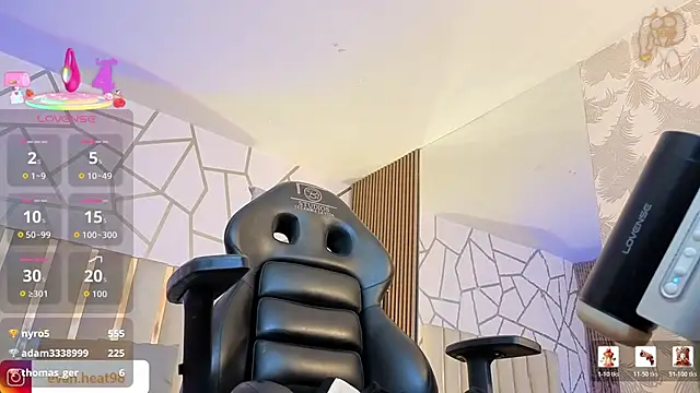 Pertunjukan Kamera Web EVAN_TAY