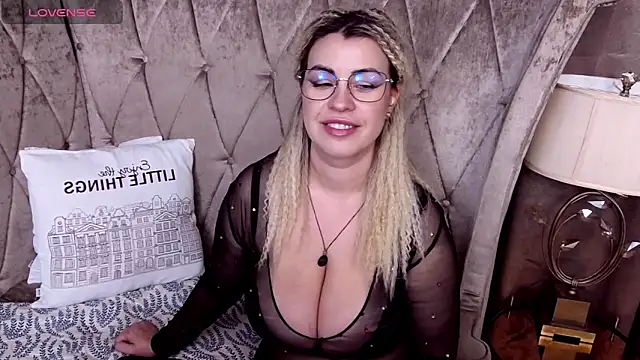 BustyGizelle – Naživo XXX chat