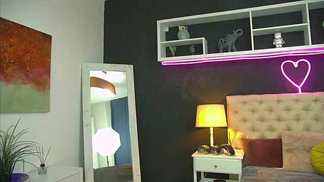 TaniaKaverina's Live XXX Chat