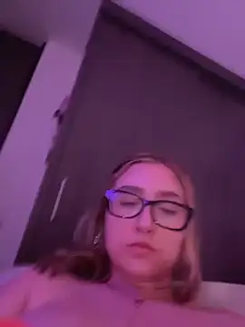 MoraInFire Live XXX-Chat