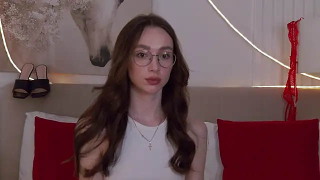 Emily_Simon Chat XXX live