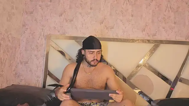 Benny_and_Mark: вебкам-шоу