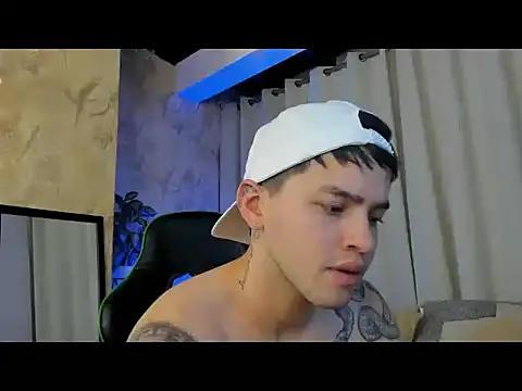 Show modela RONNY_COLTON na web-kameri