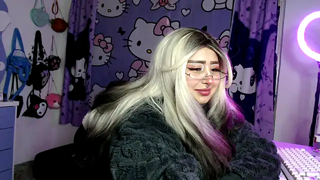 lussyevans24 – Naživo XXX chat