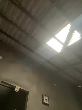 meganmeo: απευθείας συνομιλία ΧΧΧ