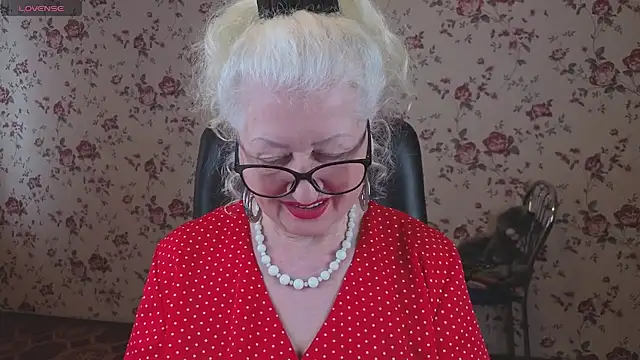 XXX chat uživo modela Maya_Mayflower