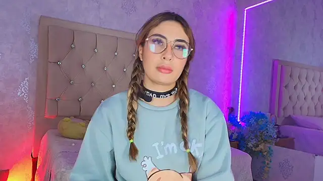 nini_love01 网络视讯表演