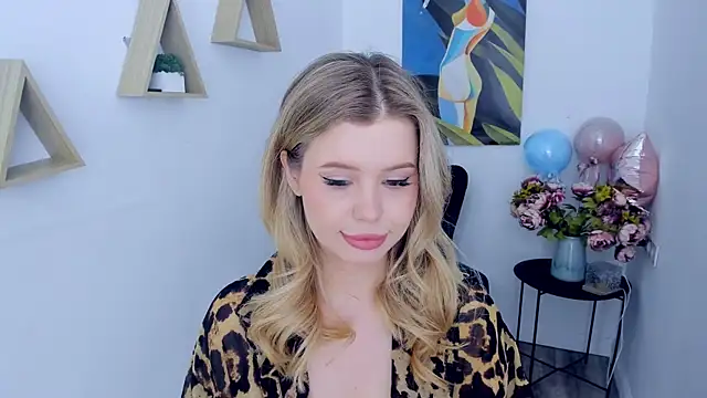 FollowLoveeのライブXXXチャット