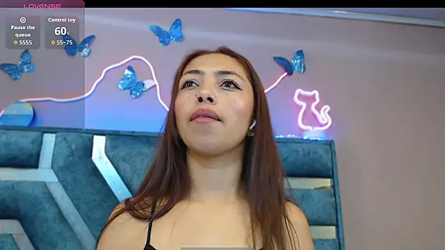 Roxanne-Fox's Webcam Show