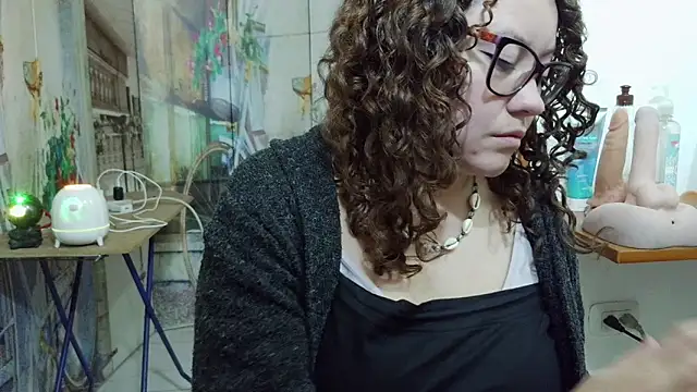 curly_greeneyed – Live XXX-chat