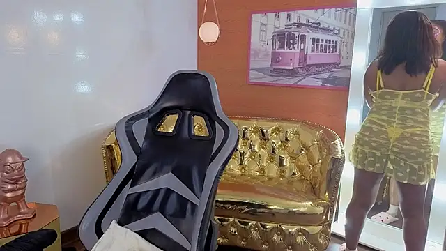 kamala_a Adlı Modelin Web Kamerası Şovu