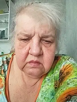 HapinessLovee's Live XXX Chat