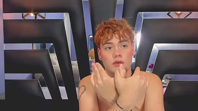 VeluniLiore Adlı Modelin Web Kamerası Şovu