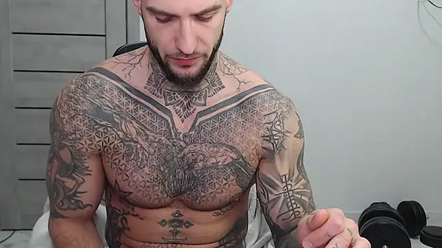 maxi_foxxx Show in webcam