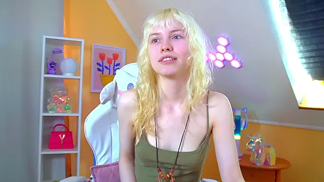 XXX chat uživo modela HannahHollis