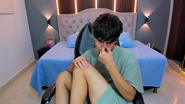 Tommy18__ Obrolan Langsung XXX