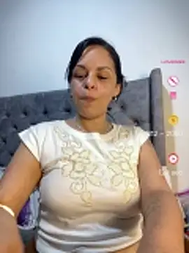 Chat XXX en directo de Kataliina