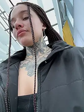 KishaMur Chat XXX in diretta