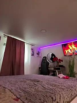 -MaybeBaby-'s Live XXX Chat