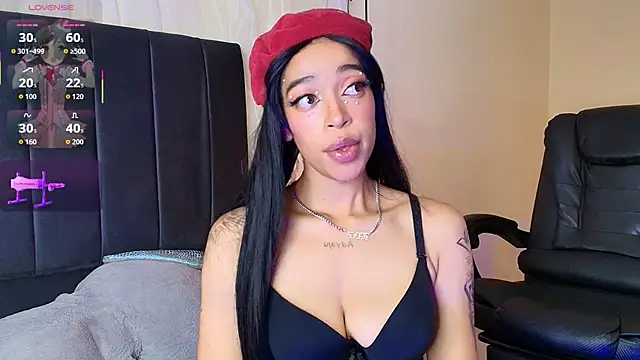 Chat +18 de Ariadnaaa_ ao vivo