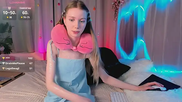 lada2k4 Chat XXX live