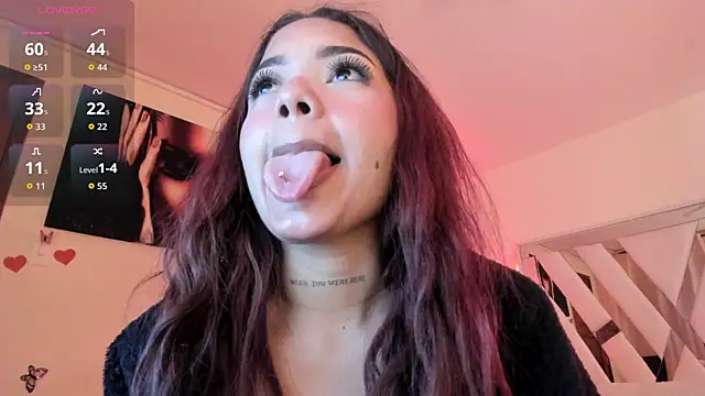 himiko_togaa Adlı Modelin Canlı XXX Sohbeti