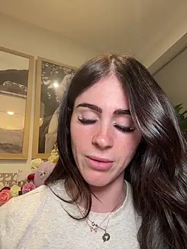 aus_queen Adlı Modelin Web Kamerası Şovu