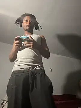 MIGHTYDEMONXXX: διαδικτυακό σόου στην κάμερα