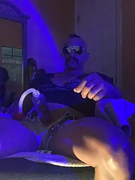 daddydonkey84 élő XXX-chatje