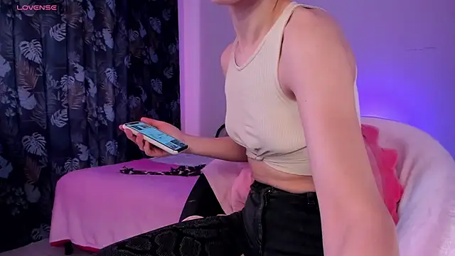 AnnexedPistol Webcam show