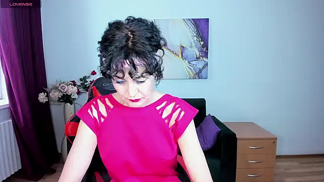 Silvia_Wallec: απευθείας συνομιλία ΧΧΧ