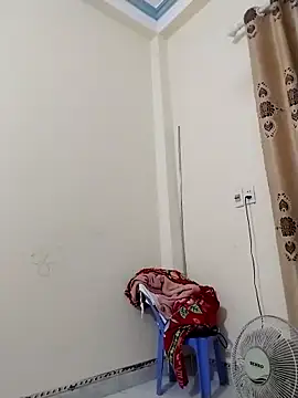 Moubie1 Adlı Modelin Web Kamerası Şovu