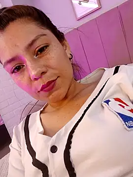 NatyBliss_gh's Live XXX Chat