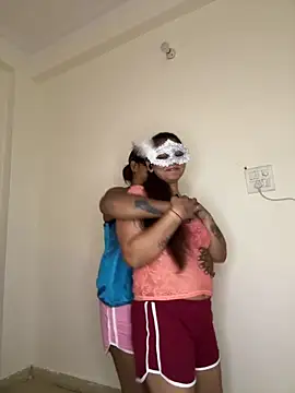 NaughtyDesiGirls: διαδικτυακό σόου στην κάμερα