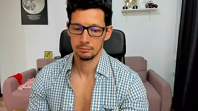 BrutusK08 Webcam Show