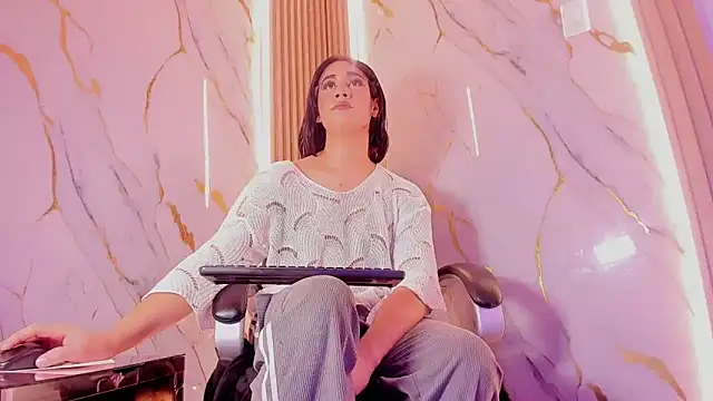 Marian_Cristal 在線直播表演