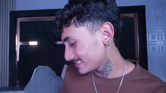 Chat +18 de Dark_Eros_ ao vivo