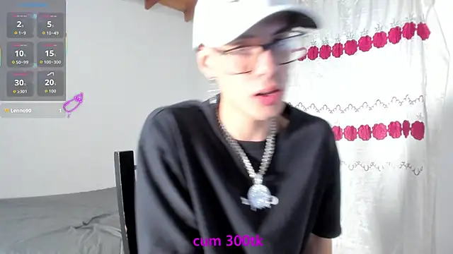 Vlad__night live XXX chat