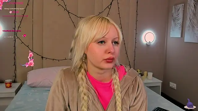 AdeleSilvy Chat XXX in diretta