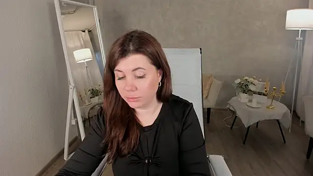 Czat XXX na żywo – TheaCassian