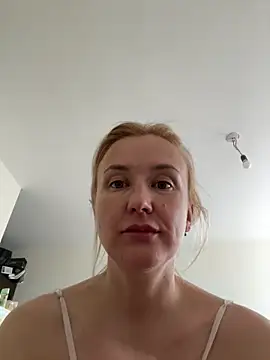 DianaNatur Adlı Modelin Canlı XXX Sohbeti