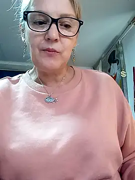 irinamaux Chat XXX in diretta