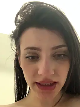 EllieWest: απευθείας συνομιλία ΧΧΧ