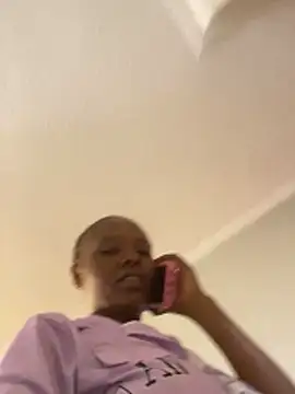 Chat XXX en directo de Dellah27