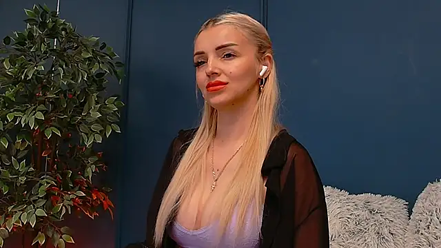 DeeaVIPn Live XXX chat